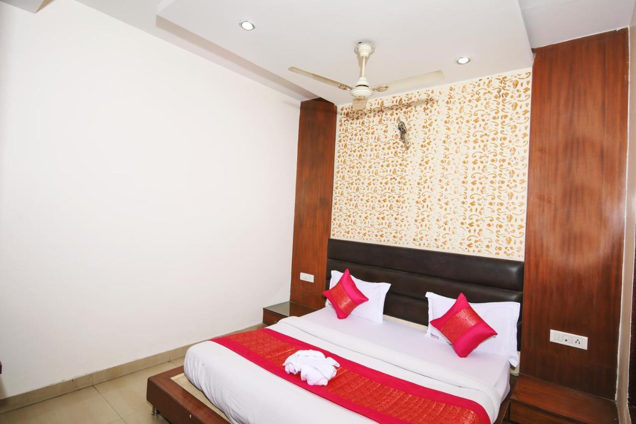 Hotel Lav Kush Deluxe " 3 Min Walking From New Delhi Railway Station " Exterior photo